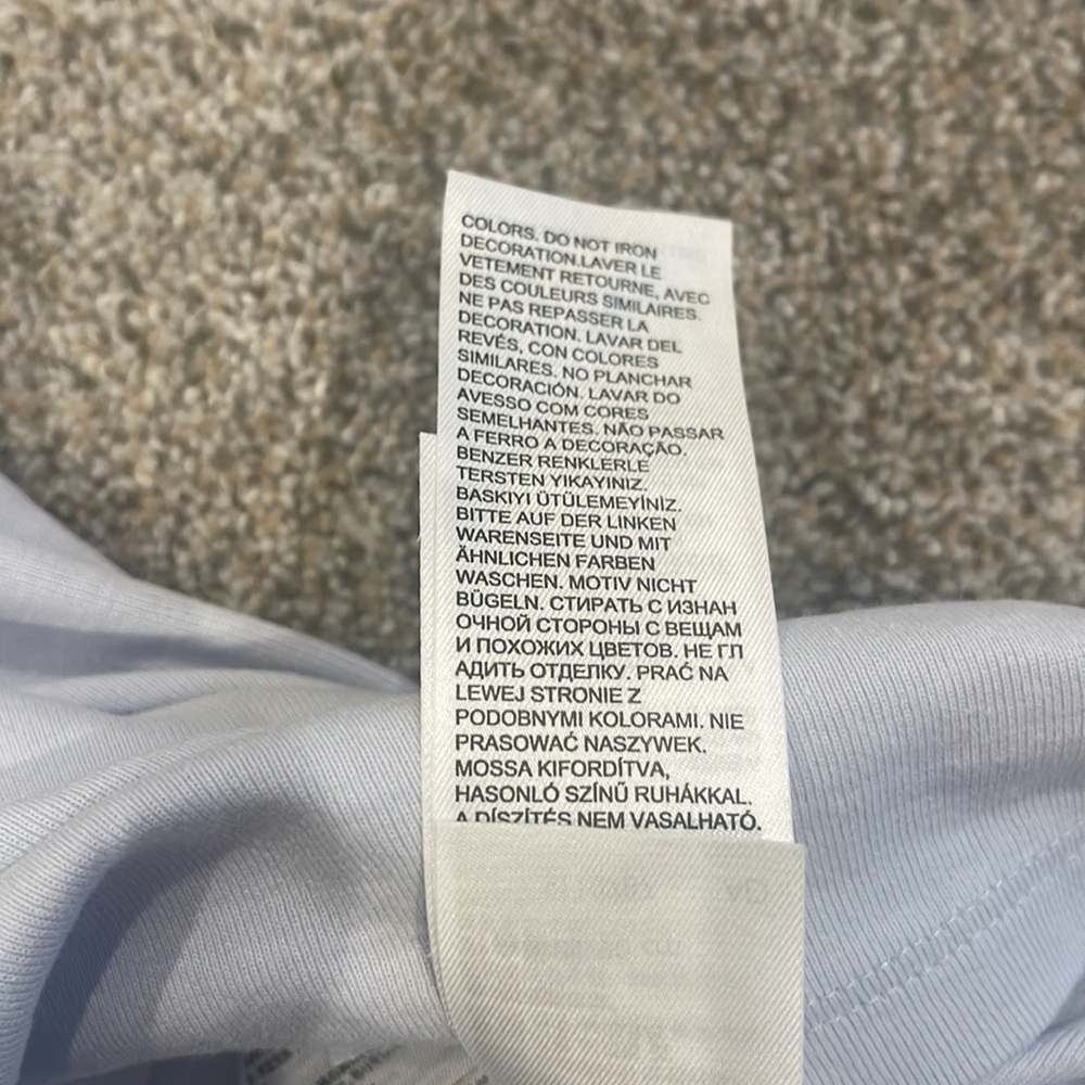 🛍️ NWT Levi’s Graphic Print Tank Top - Picture 7 of 9